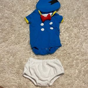 Donald Duck costume